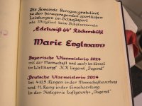 Eintragung Marie Englmann ins Goldene Buch der Gemeine Berngau